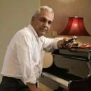 دانلود آهنگ مهران مدیری از تیر مژگان میزنی تیرم چند