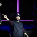 دانلود آهنگ سینا درخشنده حواس پرت