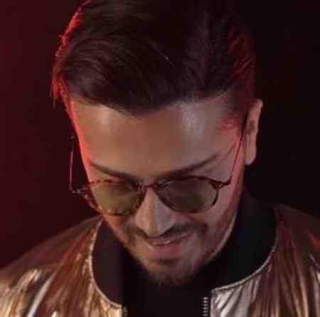 urt دانلود آهنگ بنازم اون چشاشو چال روی گونه هاشو