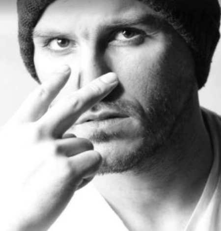 دانلود آهنگ سر صبح جلوی آینه rtyq دانلود آهنگ سر صبح جلوی آینه