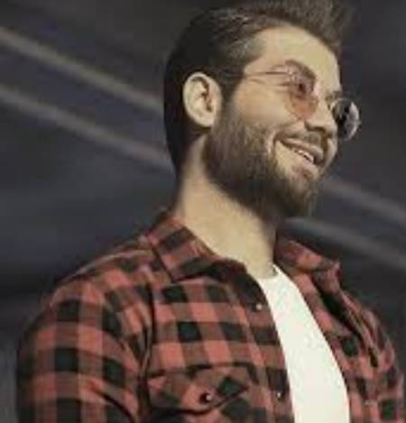 Screenshot 2022 06 06 143233 دانلود آهنگ من فدای جفت چشات