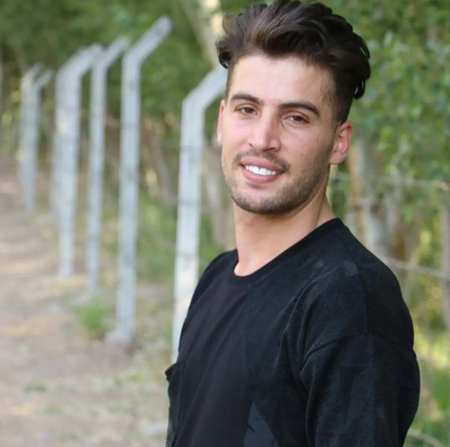 دانلود آهنگ گل گوزلیم نازلانا Screenshot 2022 08 27 194046 دانلود آهنگ گل گوزلیم نازلانا