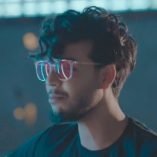 دانلود آهنگ چشای مشکیت عزیزم کار داده دست من باز دانلود آهنگ چشای مشکیت عزیزم کار داده دست من باز