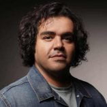 دانلود آهنگ شب یلدا شب عشق و شب شور و ترانه آرش اوستا