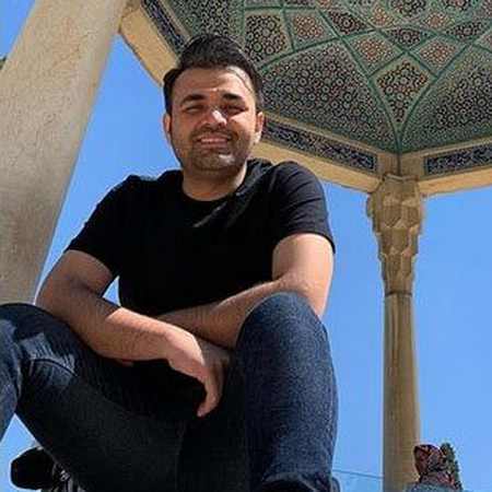 دانلود آهنگ دلم میخواد از صبح تا شب نگاهت کنم میثم ابراهیمی Meysam Ebrahimi Delam Mikhad Upmusics.com دانلود آهنگ دلم میخواد از صبح تا شب نگاهت کنم میثم ابراهیمی