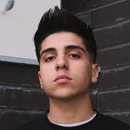 دانلود آهنگ میمونیم منو تو تا تهش download دانلود آهنگ میمونیم منو تو تا تهش