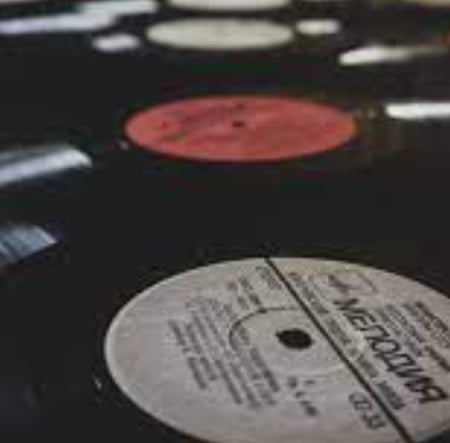 Screenshot 2023 02 28 233233 دانلود آهنگ سرمایه عمر آدمی یک نفس است