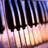 دانلود آهنگ حواس پرتی گردمه