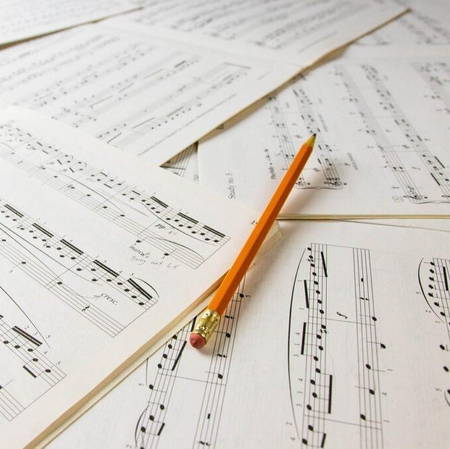 دانلود آهنگ نازی نازی نازی به خوشگلیت مینازی ریمیکس music sheet music pencil 6656249 1024x682 1 دانلود آهنگ نازی نازی نازی به خوشگلیت مینازی ریمیکس
