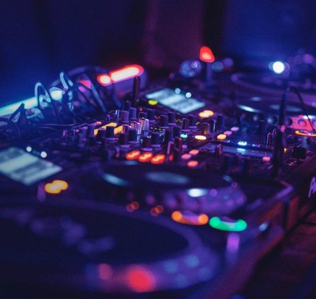 دانلود آهنگ بین ما نگو فاصله س خیلی Screenshot 2024 07 30 195550 دانلود آهنگ بین ما نگو فاصله س خیلی