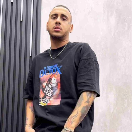 8149 Shayan YoMiyad Az Boye Badanet دانلود آهنگ بیا واقعا نمیشه داد ادامه لعنت به این عاشقانه