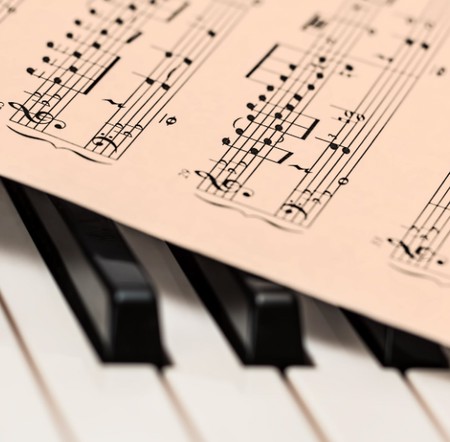 Screenshot 2024 08 05 030835 دانلود آهنگ مگه چی داره آخه من ندارم قربونت برم