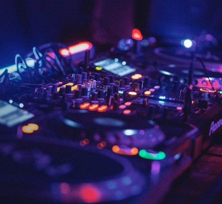 دانلود آهنگ لعنت من از مهراب و امیر بهراد Screenshot 2024 08 07 181053 دانلود آهنگ لعنت من از مهراب و امیر بهراد