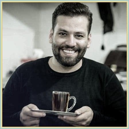 دانلود مداحی عباسم و در پی خطر میگردم امیر برومند rty 6 دانلود مداحی عباسم و در پی خطر میگردم امیر برومند