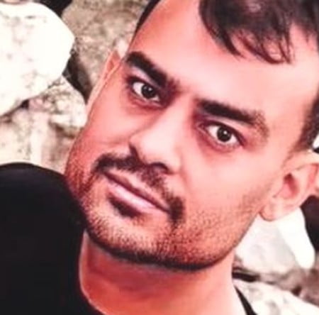 Screenshot 2023 03 10 200147 دانلود آهنگ و مولا خنم میگیره دلم اراد چکیده از روح الله کرمی