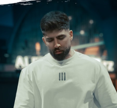 دانلود آهنگ تو منو دور از این عالم کن Screenshot 2024 09 04 024409 دانلود آهنگ تو منو دور از این عالم کن