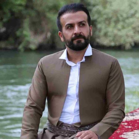 sad 1 دانلود آهنگ شعیب کرمی به نام ئازیز هەر ساتی دووریت