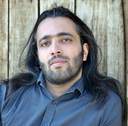 Screenshot 2024 10 28 020527 دانلود آهنگ کنار هر قطره ی اشکم هزار خاطره دفنه