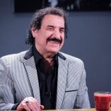 دانلود آهنگ یکی بود یکی نبود زیر گنبد کبود یه جوون خسته بود یساری دانلود آهنگ یکی بود یکی نبود زیر گنبد کبود یه جوون خسته بود یساری