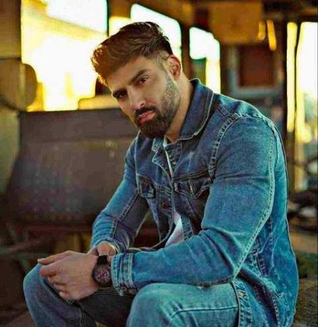 دانلود آهنگ عشق اول از محمد محرمی tyu دانلود آهنگ عشق اول از محمد محرمی