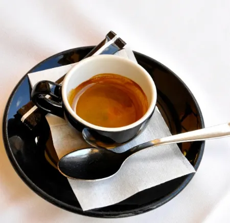 دانلود آهنگ اسپرسو ماکیاتو تامی  دانلود آهنگ اسپرسو ماکیاتو تامی