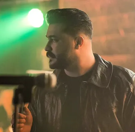 دانلود آهنگ رضا کرمی تارا عشق  دانلود آهنگ رضا کرمی تارا عشق