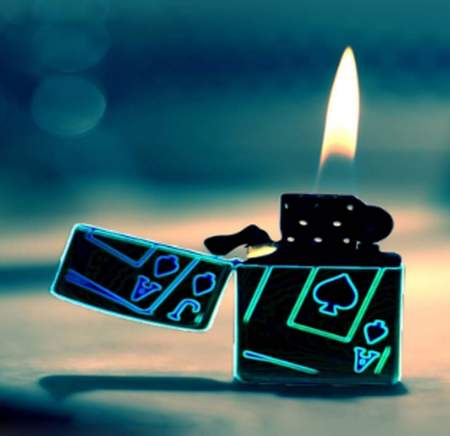 Screenshot 2025 07 12 120121 دانلود آهنگ تق تق میکرد فندکم