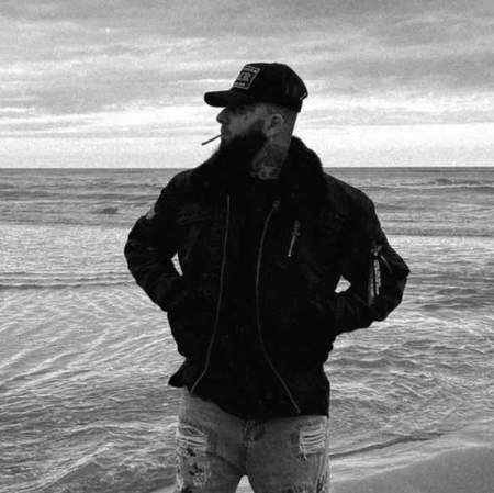 Screenshot 2025 07 20 153423 دانلود آهنگ یادت رفت ویناک