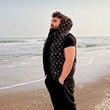 دانلود آهنگ بی مرام این حقم نبود میون این شهر حسود