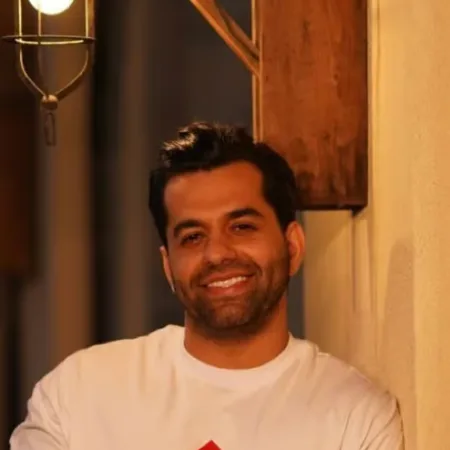  دانلود آهنگ همه عزادار سربه گریبون رضا بهرام