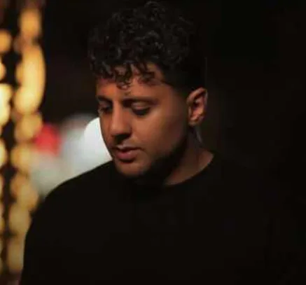  دانلود آهنگ یکی یکی رد میکنم عکسای دونفره از سبحان رستمی