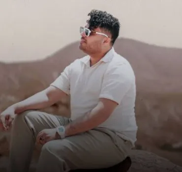  دانلود آهنگ امید عقابی اومده قند و عسل آخ سلام علیکم